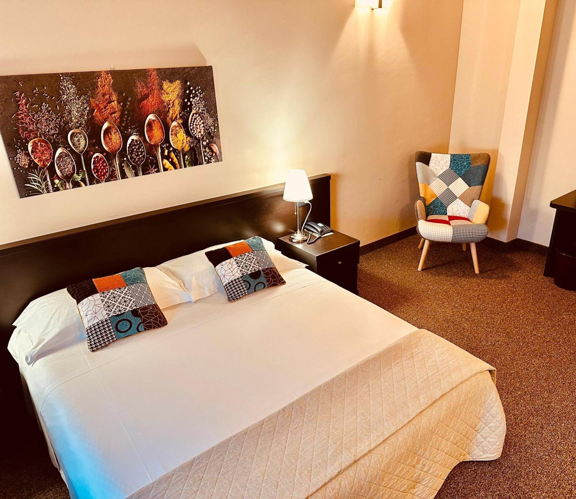 Hotel Malpensa Inn Aereoporto Tornavento エクステリア 写真